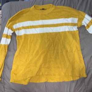 American Eagle Long Sleeve Sweater.